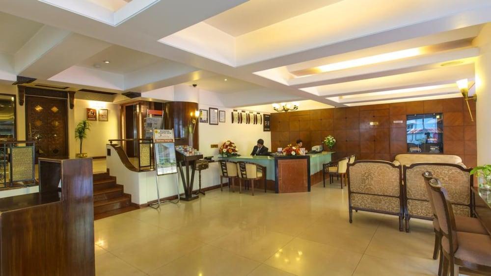 Ramee Guesline Hotel, Dadar Мумбай Екстериор снимка